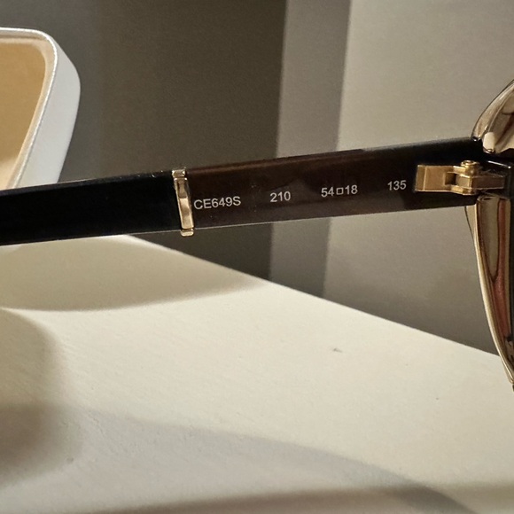 Chloe round sunglasses, new in box! - Picture 6 of 9